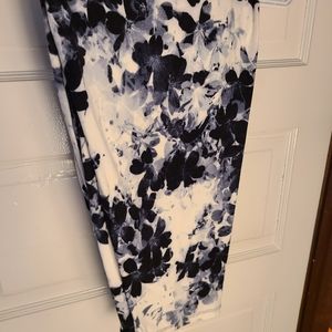 Plus size capris